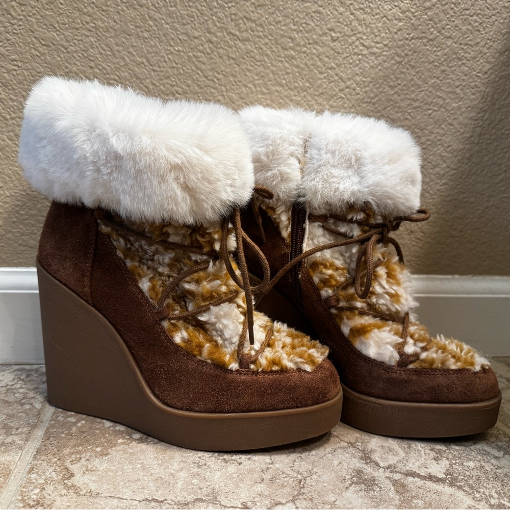 Jessica Simpson Women's Faux Fur Lined Wedge Boots booties